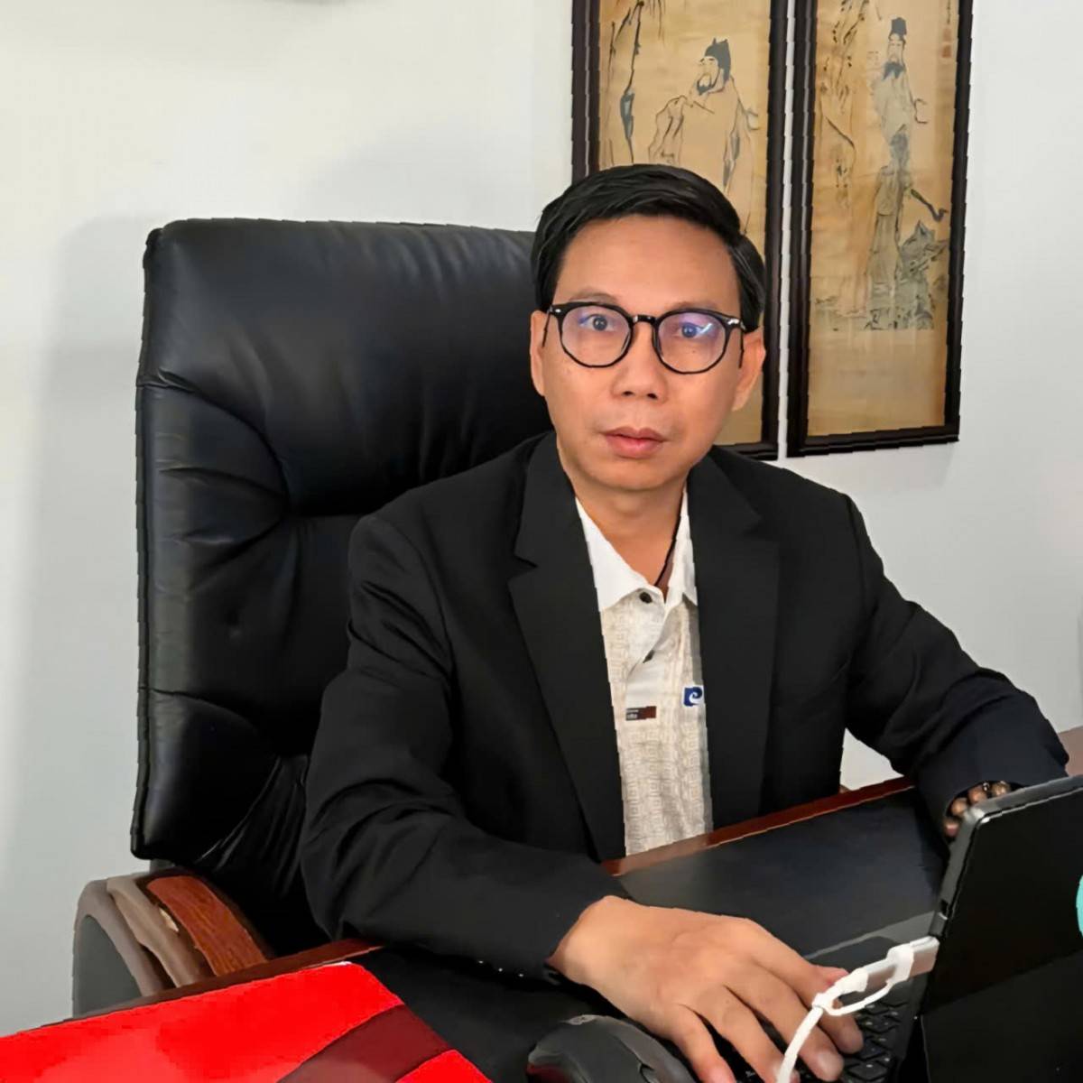 Luật sư Nguyễn Sơn Tùng, Chủ tịch Công ty Luật TNHH Legal United Law, Chủ tịch Trung tâm Trọng tài Thương mại Sài Gòn (SCAC)